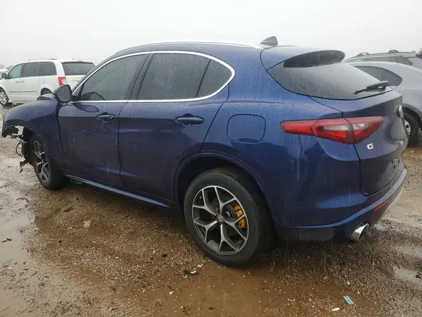 ZASPAKBN8M7D20638 2021 ALFA ROMEO STELVIO - Image 2