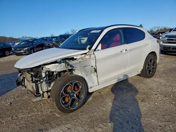 ZASPAKBN8N7D27493 2022 ALFA ROMEO STELVIO