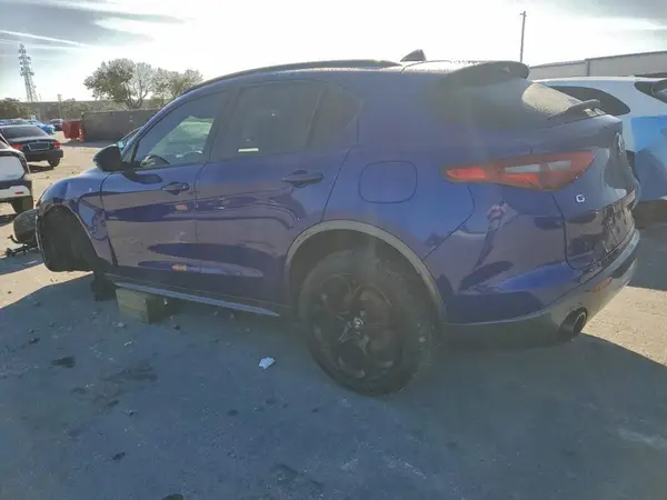 ZASPAKBN8N7D30894 2022 ALFA ROMEO STELVIO - Image 2
