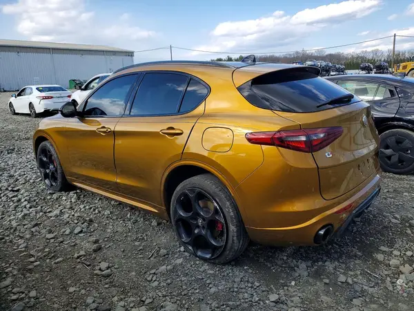 ZASPAKBN8N7D31611 2022 ALFA ROMEO STELVIO - Image 2