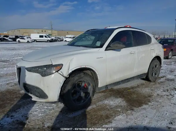 ZASPAKBN8R7D72391 2024 ALFA ROMEO STELVIO - Image 2