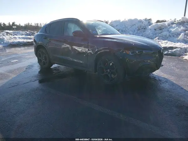 ZASPAKBN8R7D76747 2024 ALFA ROMEO STELVIO