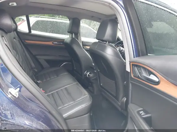 ZASPAKBN9K7C30492 2019 ALFA ROMEO STELVIO - Image 8