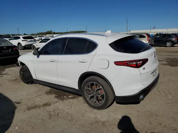 ZASPAKBN9K7C32503 2019 ALFA ROMEO STELVIO - Image 2