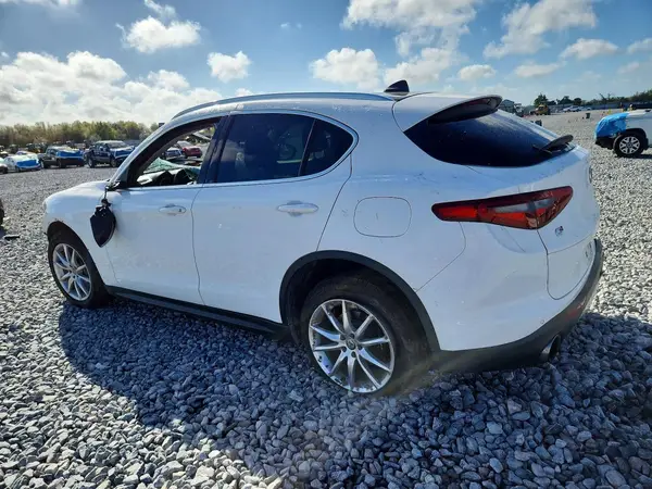 ZASPAKBN9K7C43811 2019 ALFA ROMEO STELVIO - Image 2