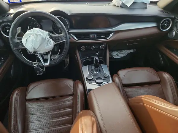 ZASPAKBN9K7C50418 2019 ALFA ROMEO STELVIO - Image 8