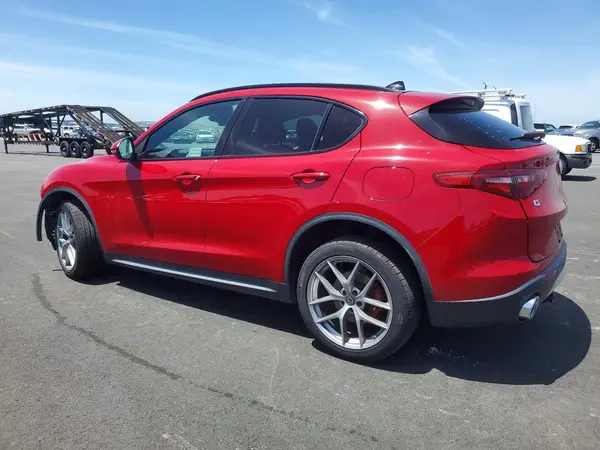 ZASPAKBN9K7C57711 2019 ALFA ROMEO STELVIO - Image 2