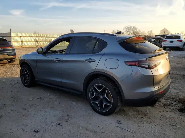 ZASPAKBN9K7C71673 2019 ALFA ROMEO STELVIO - Image 2
