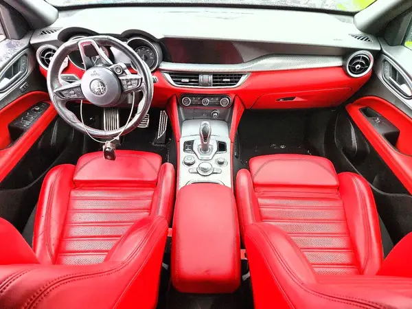 ZASPAKBN9M7D01712 2021 ALFA ROMEO STELVIO - Image 8