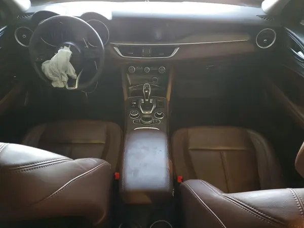 ZASPAKBN9M7D13813 2021 ALFA ROMEO STELVIO - Image 8