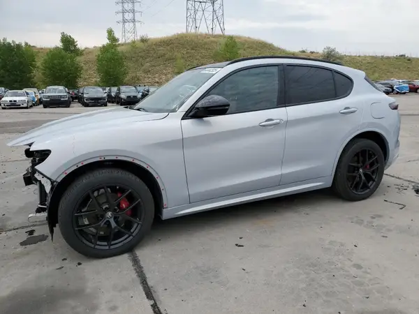 ZASPAKBN9M7D15710 2021 ALFA ROMEO STELVIO