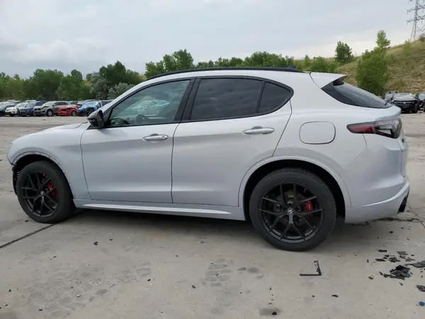 ZASPAKBN9M7D15710 2021 ALFA ROMEO STELVIO - Image 2