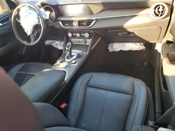 ZASPAKBN9M7D17912 2021 ALFA ROMEO STELVIO - Image 8