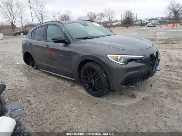 ZASPAKBN9M7D18770 2021 ALFA ROMEO STELVIO - Image 1