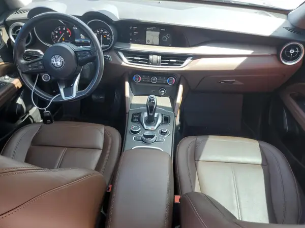 ZASPAKBN9M7D19675 2021 ALFA ROMEO STELVIO - Image 8