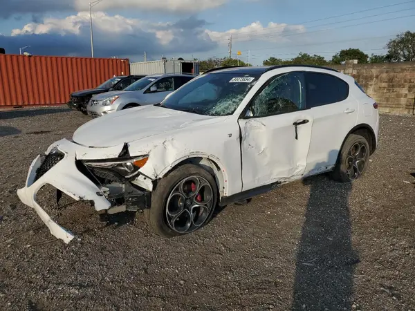 ZASPAKBN9N7D32847 2022 ALFA ROMEO STELVIO - Image 1