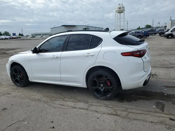 ZASPAKBN9N7D37921 2022 ALFA ROMEO STELVIO - Image 2