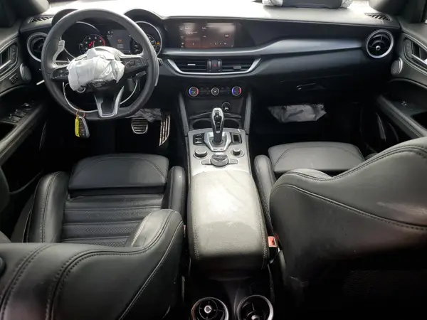ZASPAKBN9N7D37921 2022 ALFA ROMEO STELVIO - Image 8