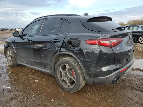 ZASPAKBN9N7D40740 2022 ALFA ROMEO STELVIO - Image 2
