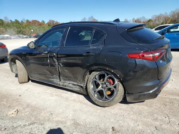 ZASPAKBN9N7D41256 2022 ALFA ROMEO STELVIO - Image 2