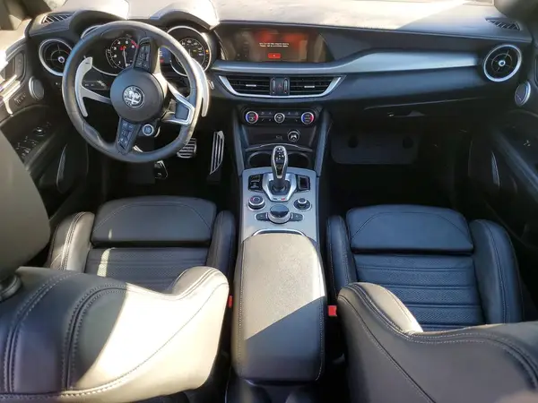 ZASPAKBN9N7D42388 2022 ALFA ROMEO STELVIO - Image 8