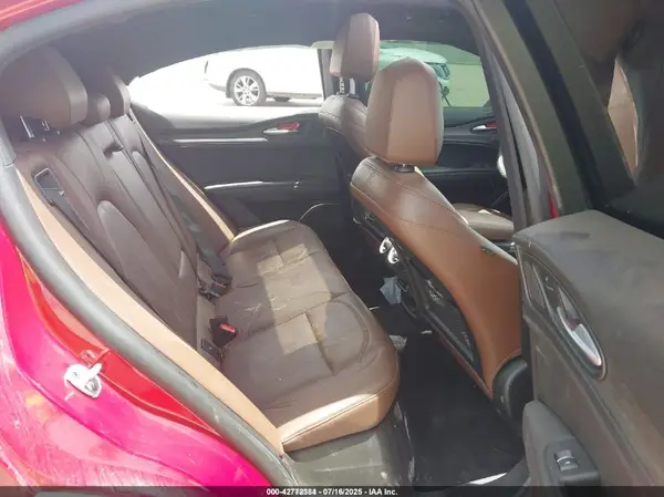 ZASPAKBN9N7D48398 2022 ALFA ROMEO STELVIO - Image 8
