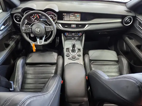 ZASPAKBN9P7D51045 2023 ALFA ROMEO STELVIO - Image 8