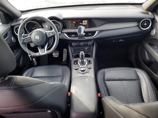 ZASPAKBN9P7D58125 2023 ALFA ROMEO STELVIO - Image 8