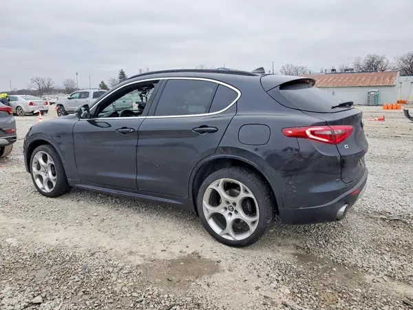ZASPAKBN9P7D64216 2023 ALFA ROMEO STELVIO - Image 2