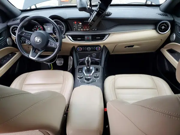 ZASPAKBN9P7D64216 2023 ALFA ROMEO STELVIO - Image 8