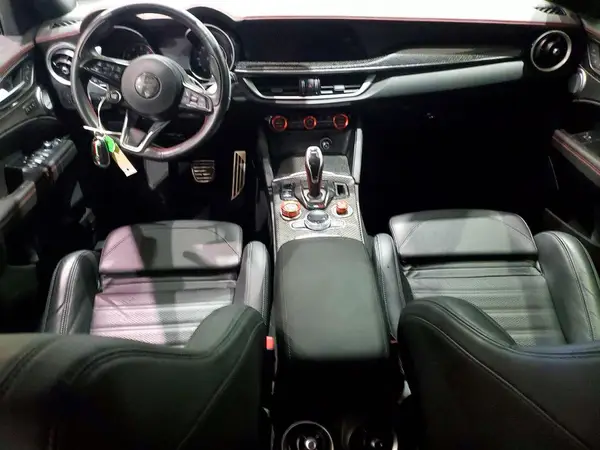 ZASPAKBN9P7D65446 2023 ALFA ROMEO STELVIO - Image 8