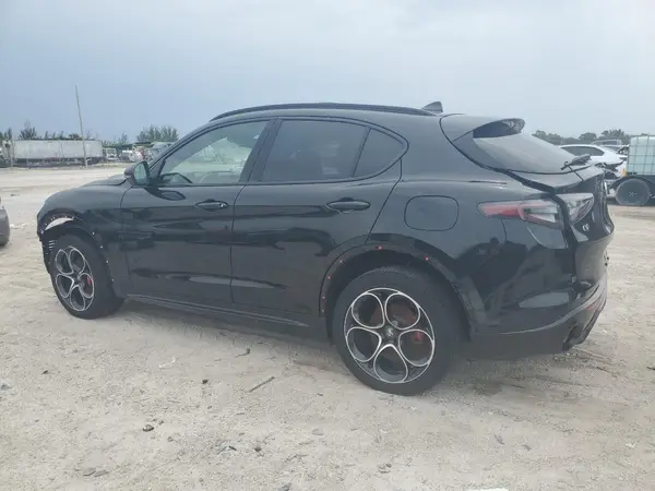 ZASPAKBN9R7D72979 2024 ALFA ROMEO STELVIO - Image 2