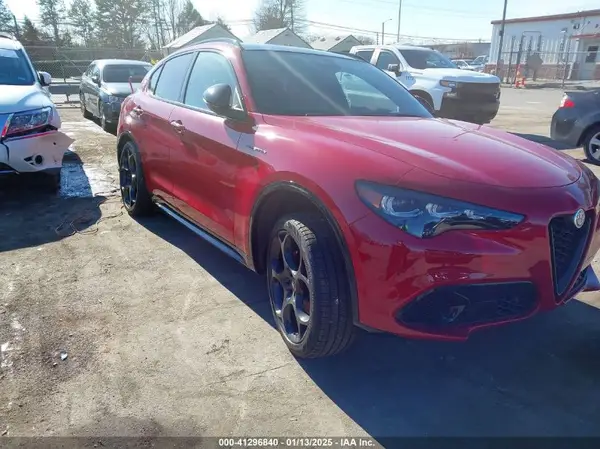 ZASPAKBN9R7D78295 2024 ALFA ROMEO STELVIO - Image 1