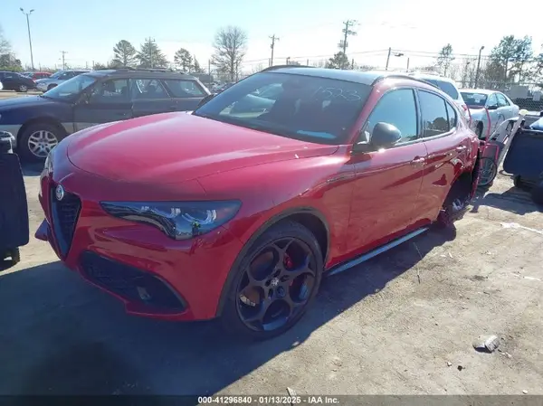 ZASPAKBN9R7D78295 2024 ALFA ROMEO STELVIO - Image 2