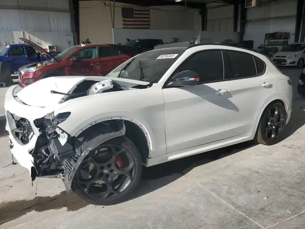ZASPAKBN9S7D96432 2025 ALFA ROMEO STELVIO