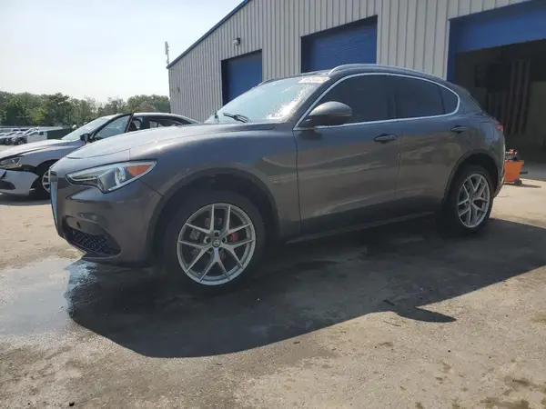 ZASPAKBNXK7C33451 2019 ALFA ROMEO STELVIO - Image 1