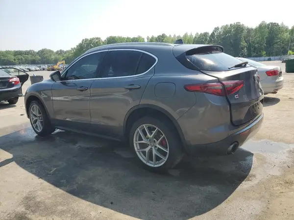 ZASPAKBNXK7C33451 2019 ALFA ROMEO STELVIO - Image 2