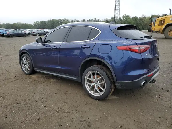 ZASPAKBNXK7C39928 2019 ALFA ROMEO STELVIO - Image 2