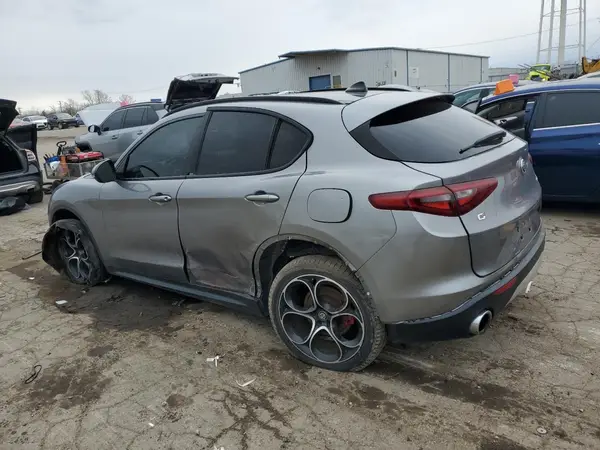 ZASPAKBNXK7C51920 2019 ALFA ROMEO STELVIO - Image 2