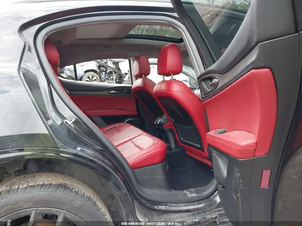 ZASPAKBNXL7C74843 2020 ALFA ROMEO STELVIO - Image 8