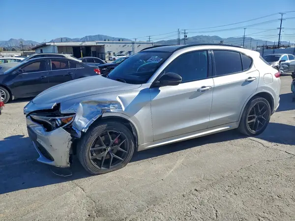 ZASPAKBNXL7C75278 2020 ALFA ROMEO STELVIO