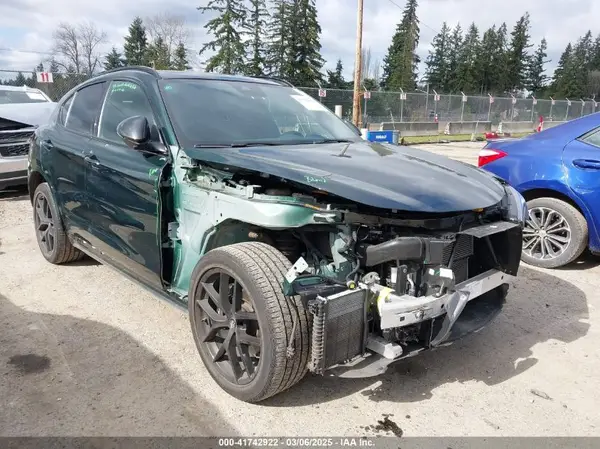 ZASPAKBNXL7C75314 2020 ALFA ROMEO STELVIO - Image 1