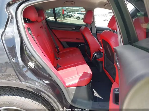 ZASPAKBNXL7C91979 2020 ALFA ROMEO STELVIO - Image 8