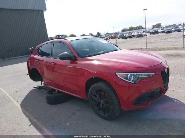 ZASPAKBNXL7C98169 2020 ALFA ROMEO STELVIO - Image 1