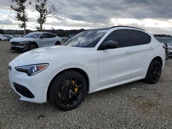 ZASPAKBNXM7D11374 2021 ALFA ROMEO STELVIO