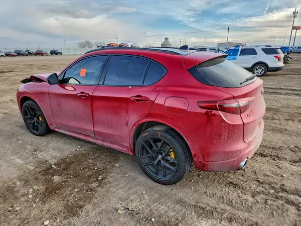 ZASPAKBNXM7D13528 2021 ALFA ROMEO STELVIO - Image 2