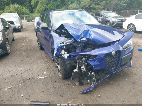 ZASPAKBNXM7D14517 2021 ALFA ROMEO STELVIO - Image 1