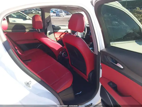 ZASPAKBNXM7D14789 2021 ALFA ROMEO STELVIO - Image 8
