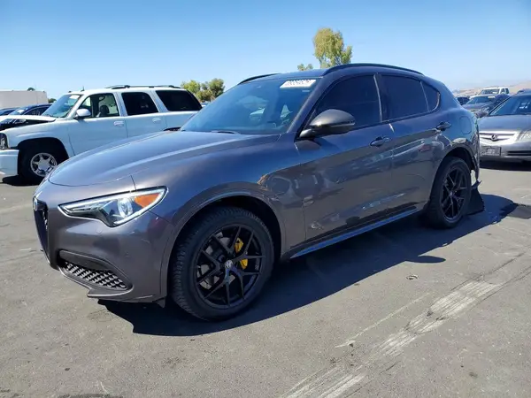 ZASPAKBNXM7D16073 2021 ALFA ROMEO STELVIO - Image 1
