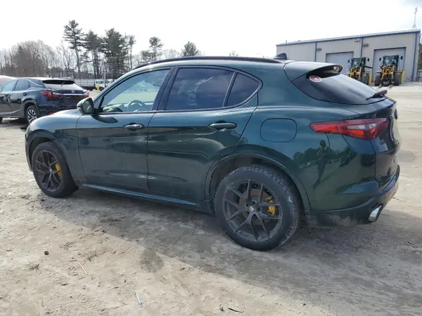 ZASPAKBNXM7D17157 2021 ALFA ROMEO STELVIO - Image 2